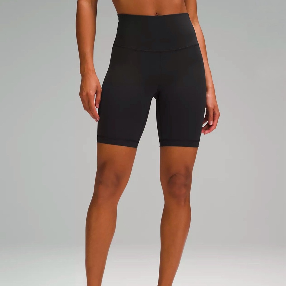 LULULEMON • Fast And Free High Rise Short